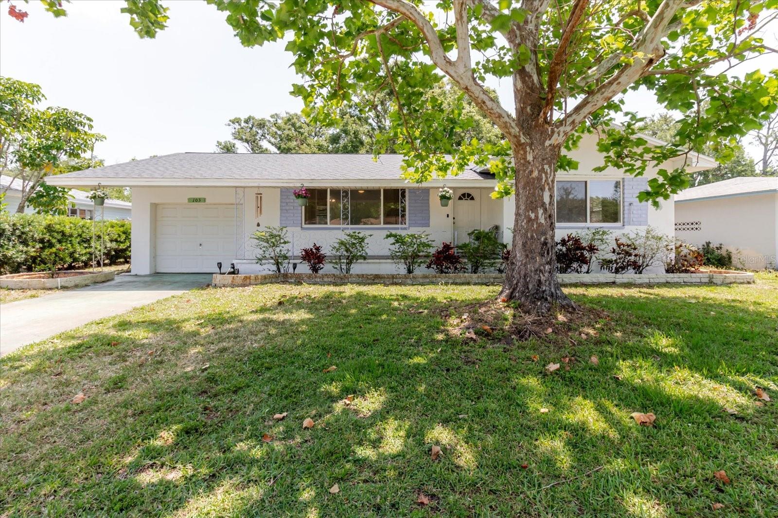 103 N METEOR AVENUE