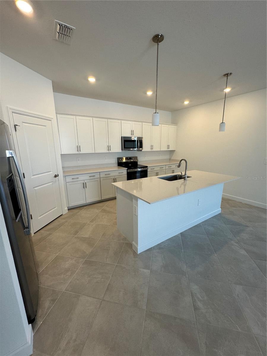 8330 WATERSCAPE ROAD