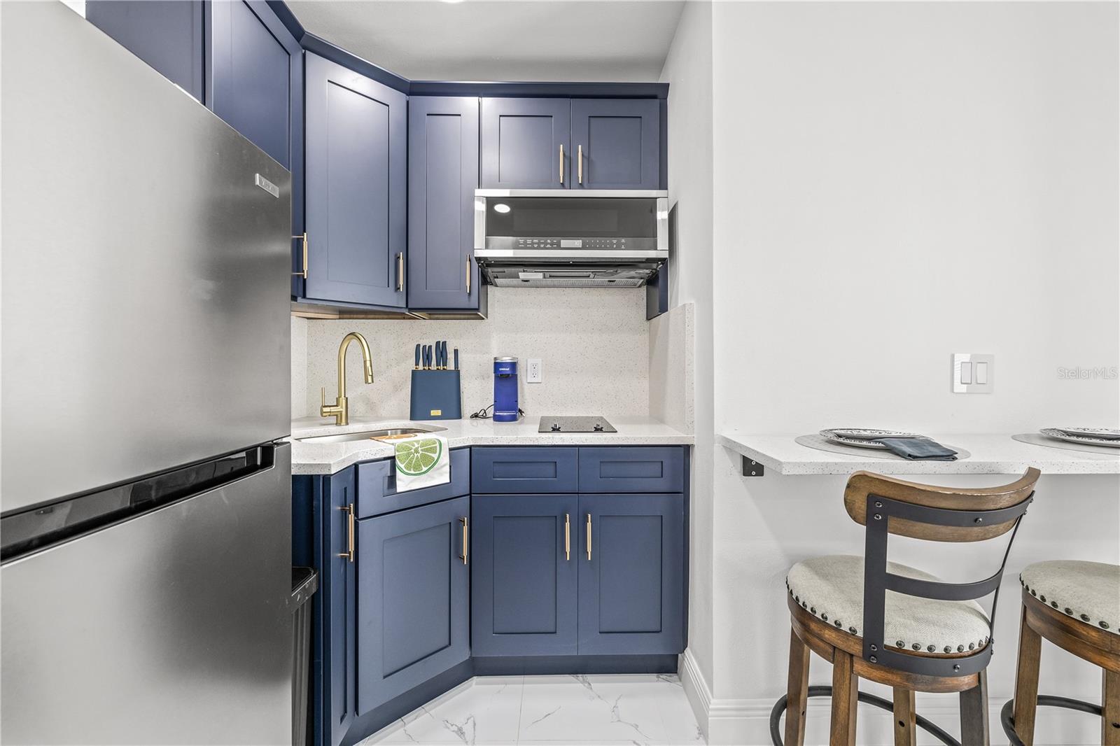 COUNTRY RUN UNIT II - Residential