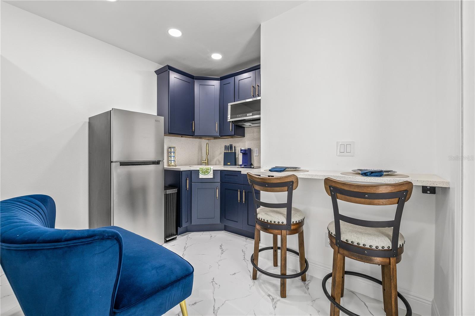 COUNTRY RUN UNIT II - Residential