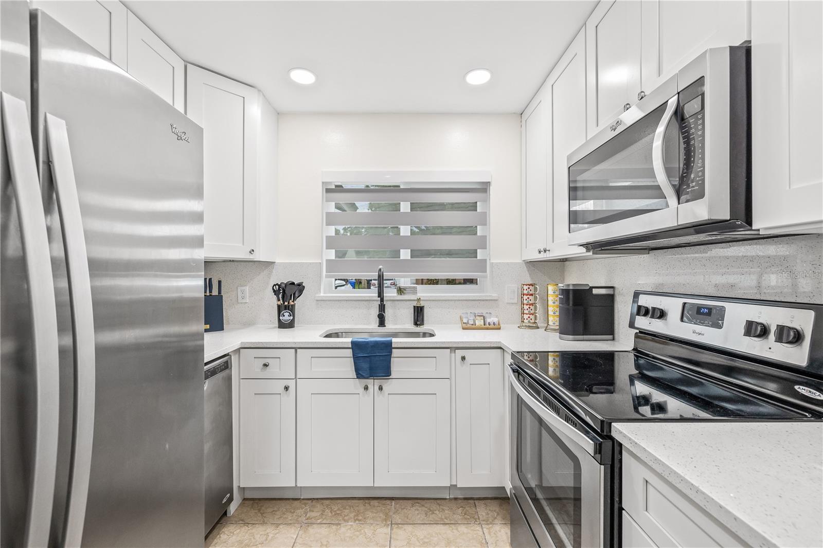 COUNTRY RUN UNIT II - Residential