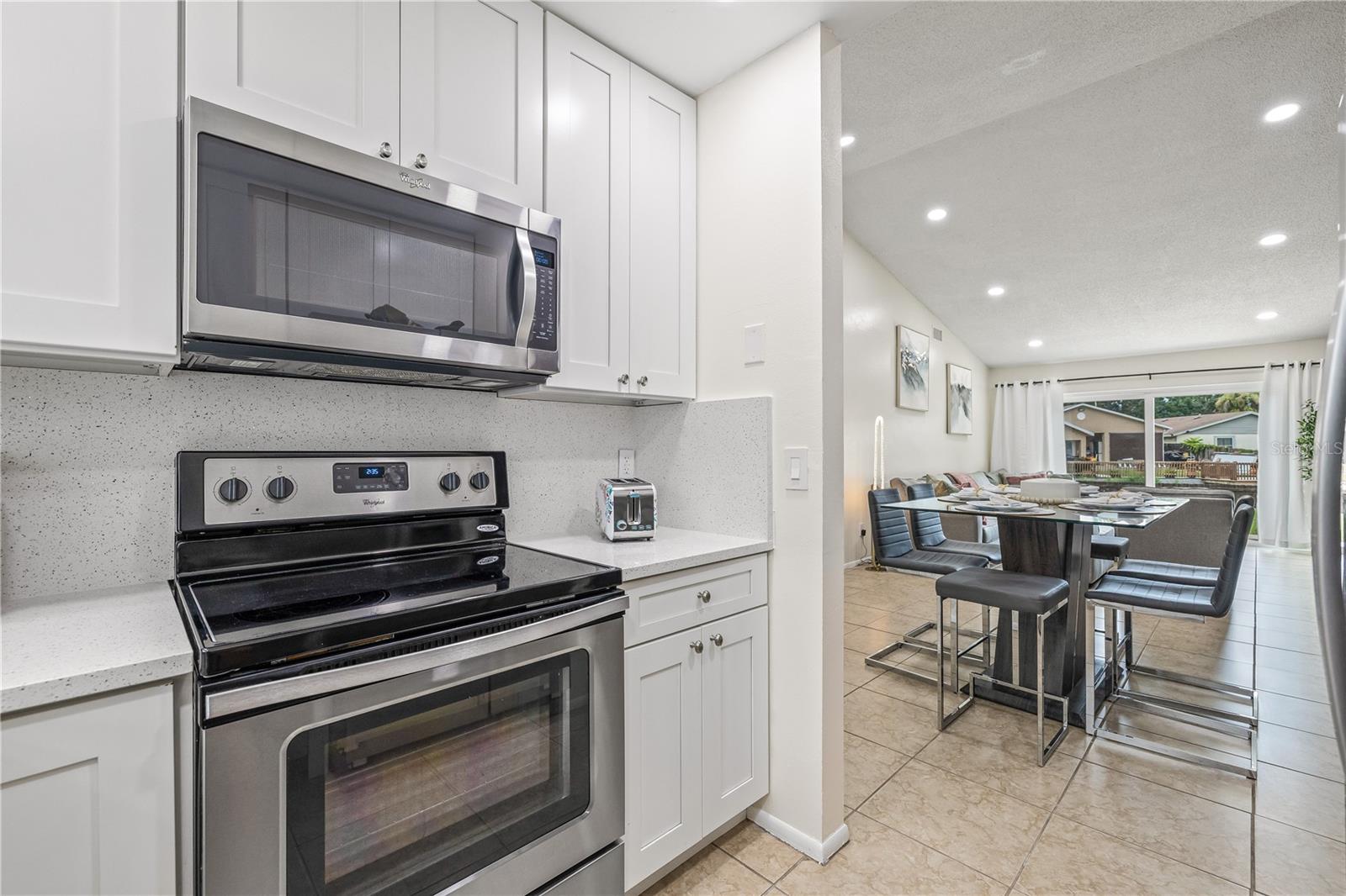 COUNTRY RUN UNIT II - Residential