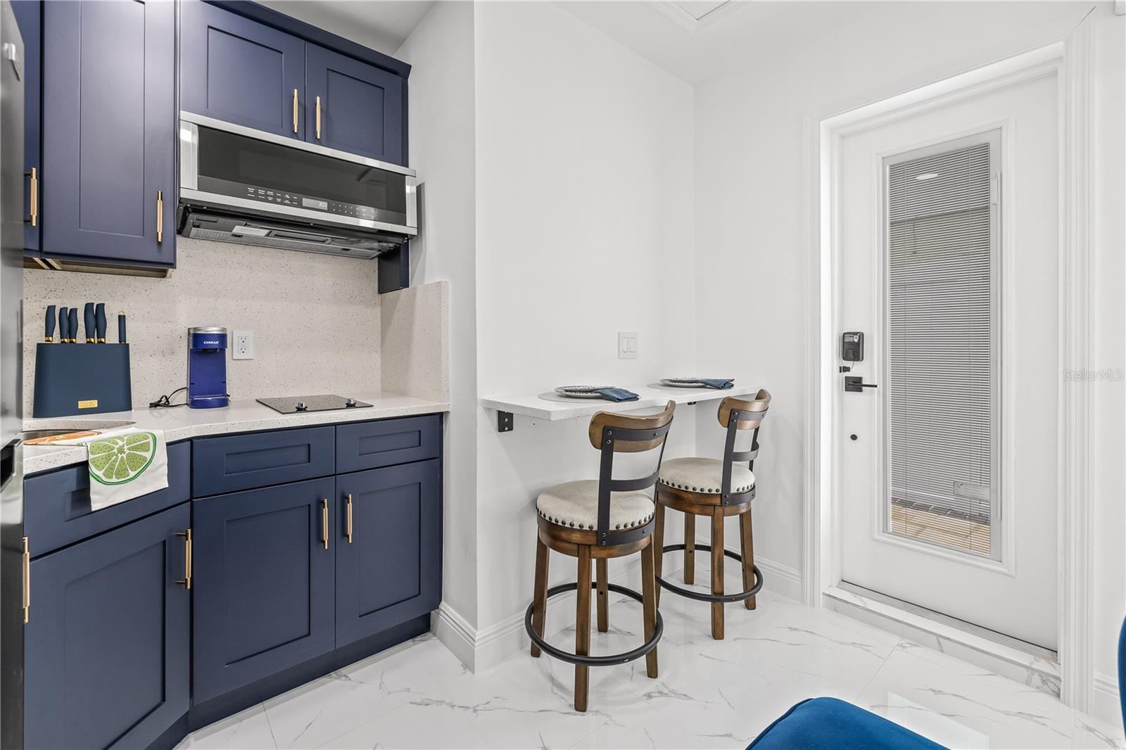 COUNTRY RUN UNIT II - Residential