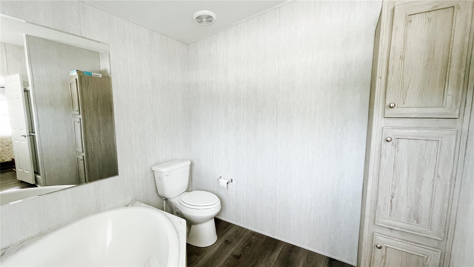 SOUTHERN COLONIZATION - Residential