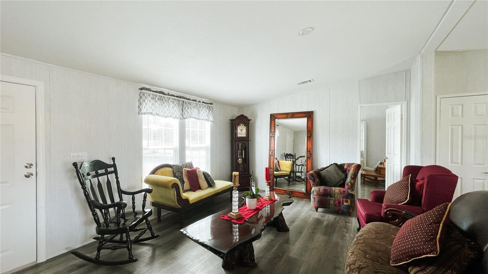 SOUTHERN COLONIZATION - Residential