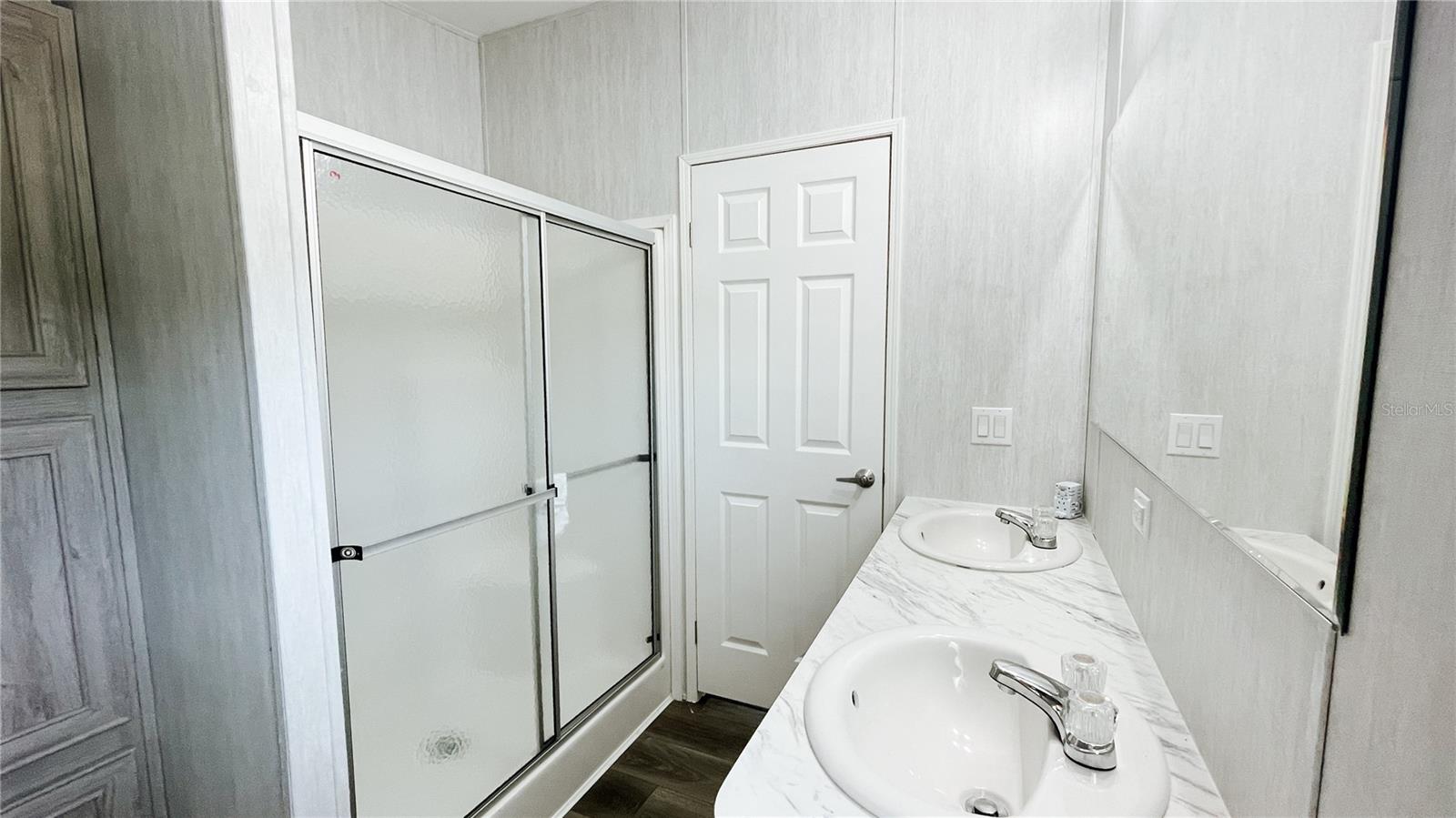 SOUTHERN COLONIZATION - Residential