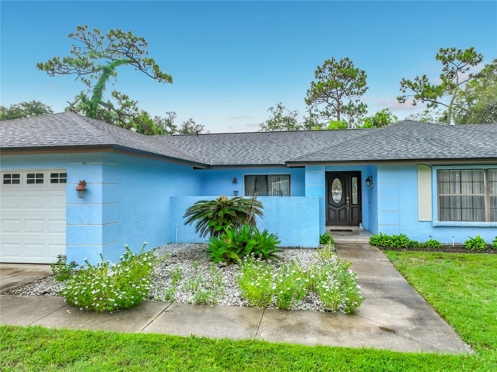 9216 AMITY COURT