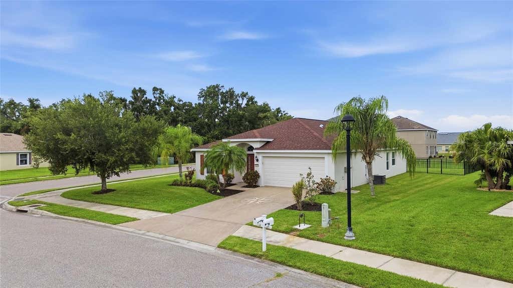 Photo of 9799 50th Street Circle E, Parrish, FL 34219 (MLS # A4695533)
