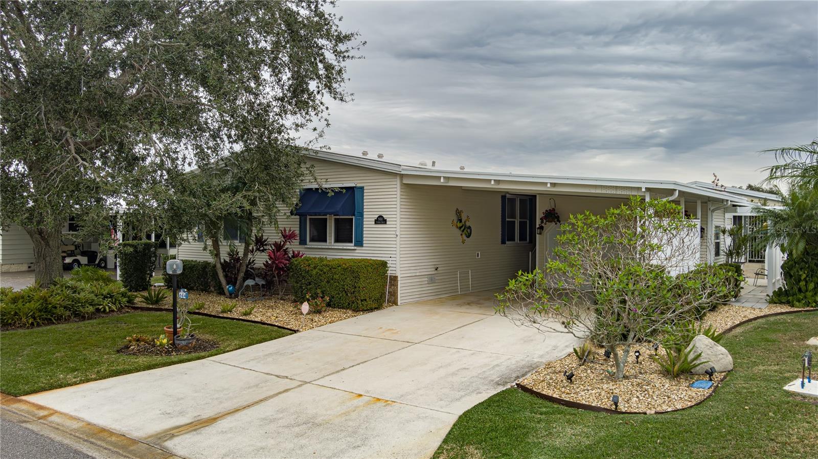 8414 IMPERIAL CIRCLE