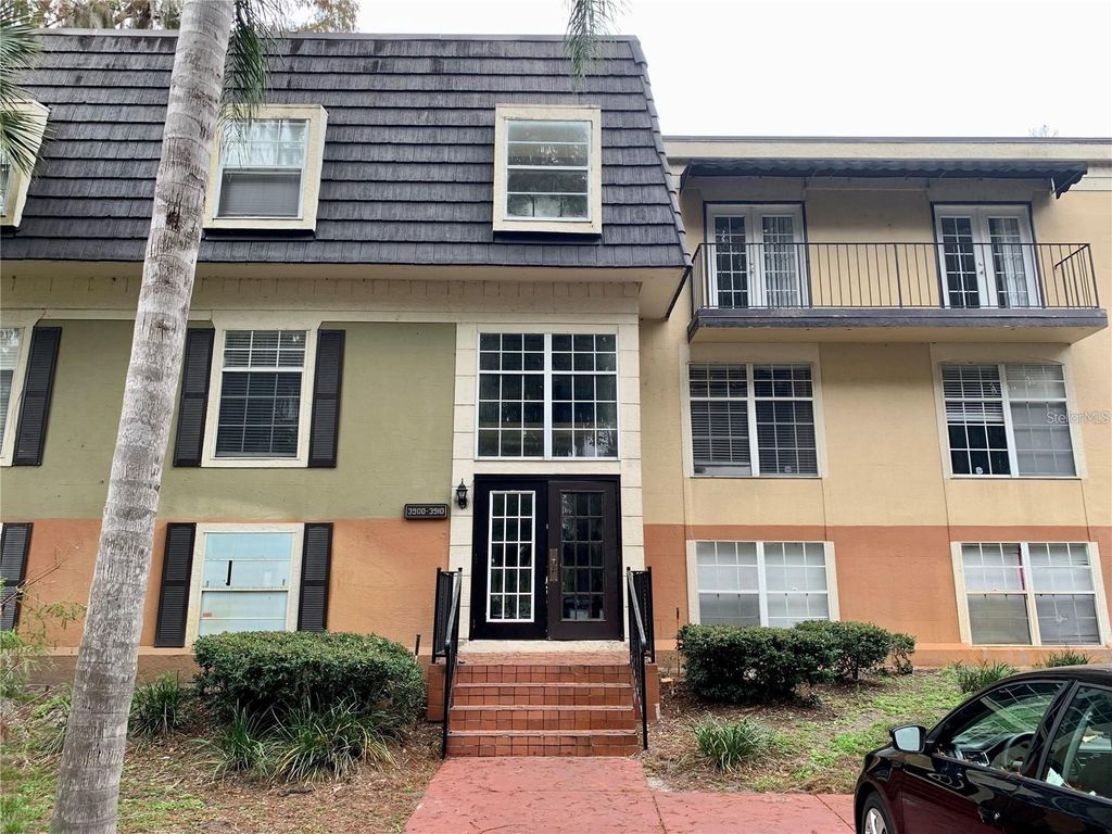 Photo of 3906 Versailles Drive #3906A, Orlando, FL 32808 (MLS # O6401899)