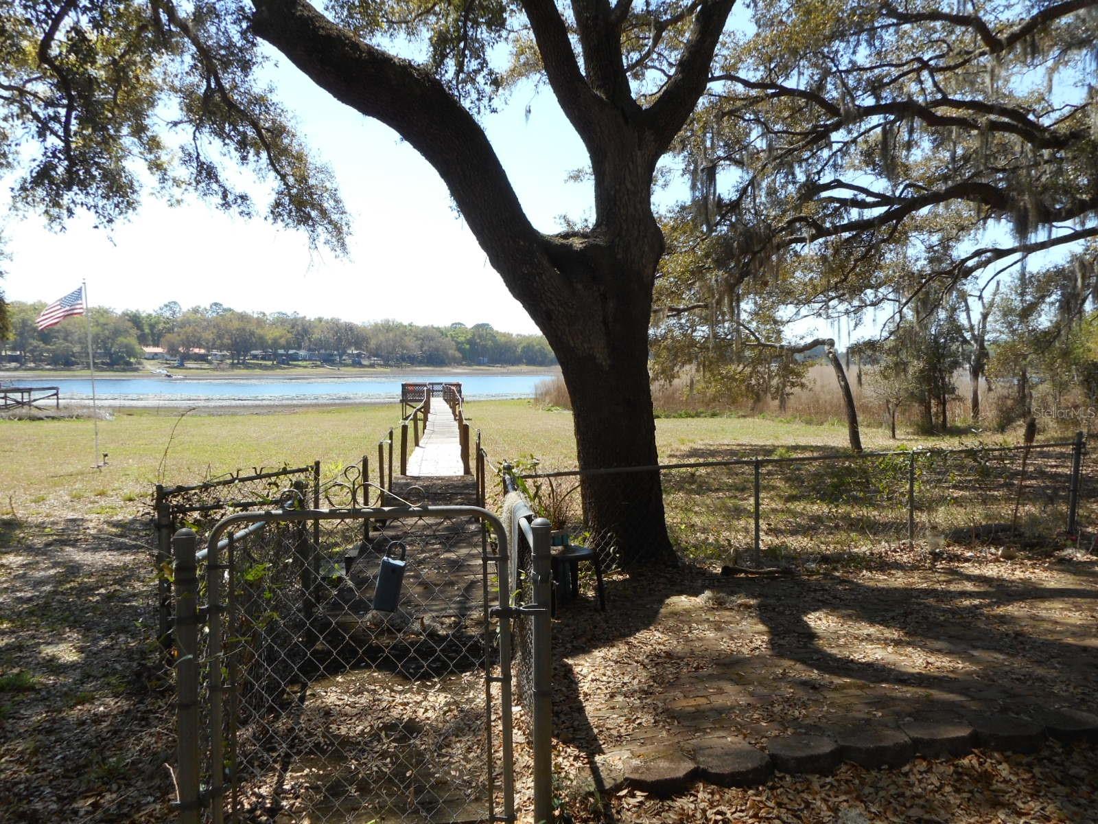 RAINBOW LAKES ESTATES - Residential