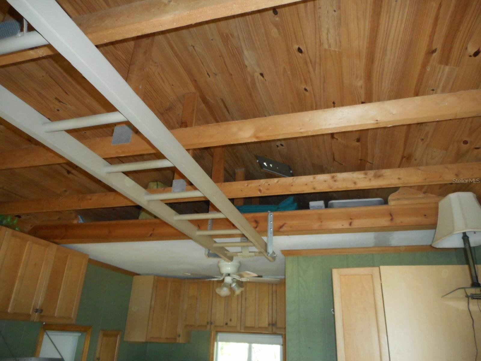 RAINBOW LAKES ESTATES - Residential