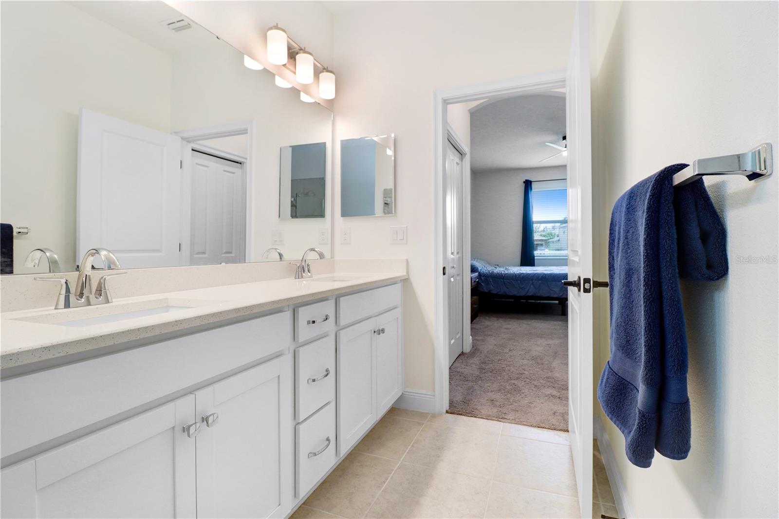 IMPERIAL LAKES RESIDENTIAL - Residential Lease