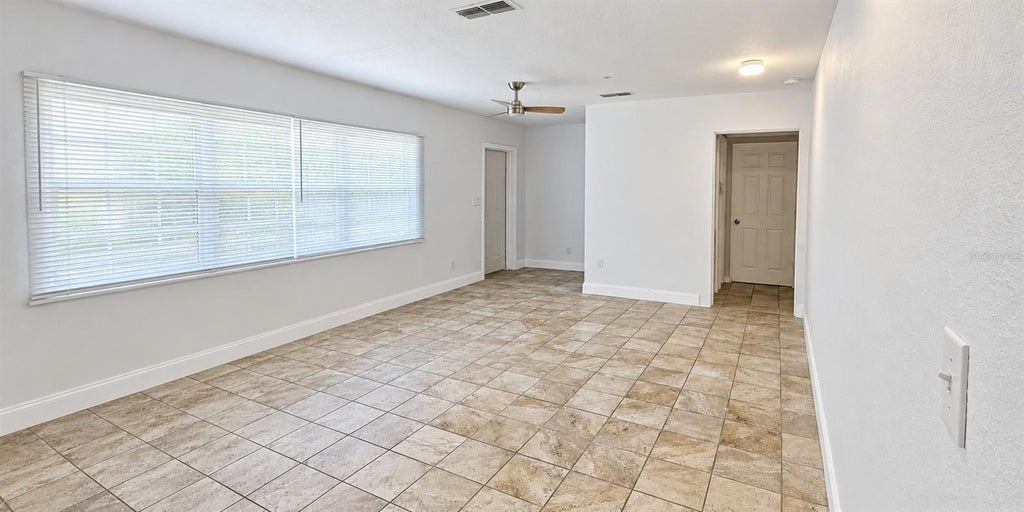Photo of 703 Avenue L SE, Winter Haven, FL 33880 (MLS # S5159550)