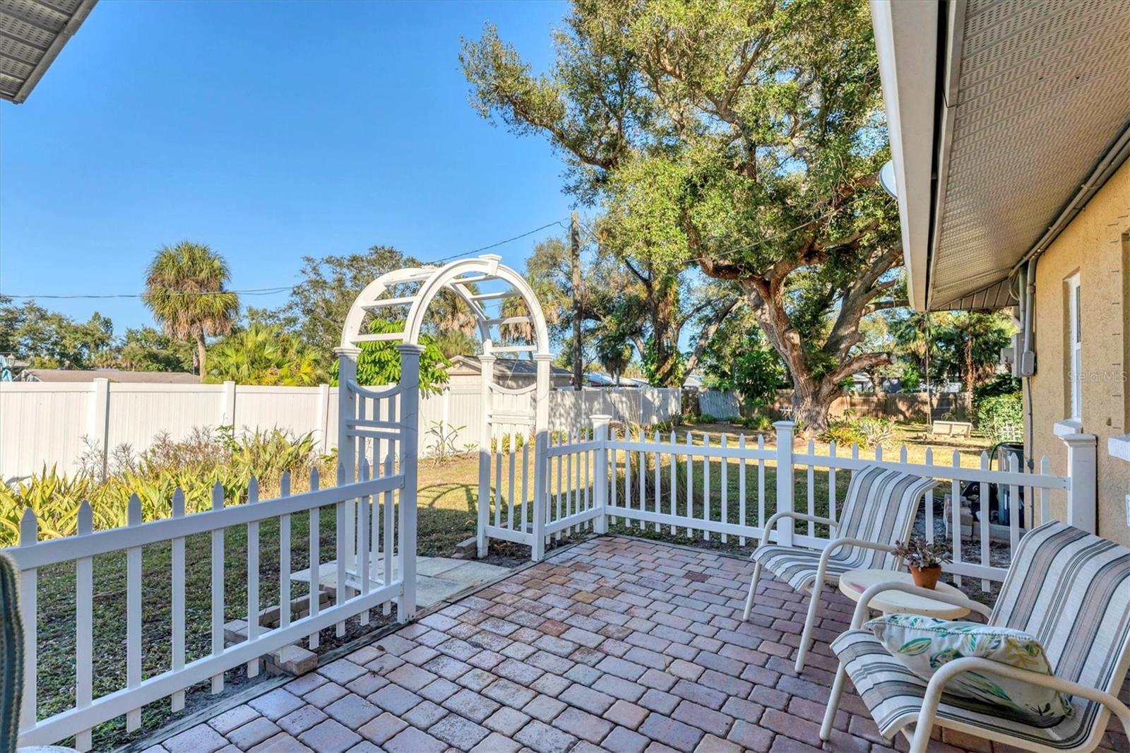 SOUTH VENICE - Residential