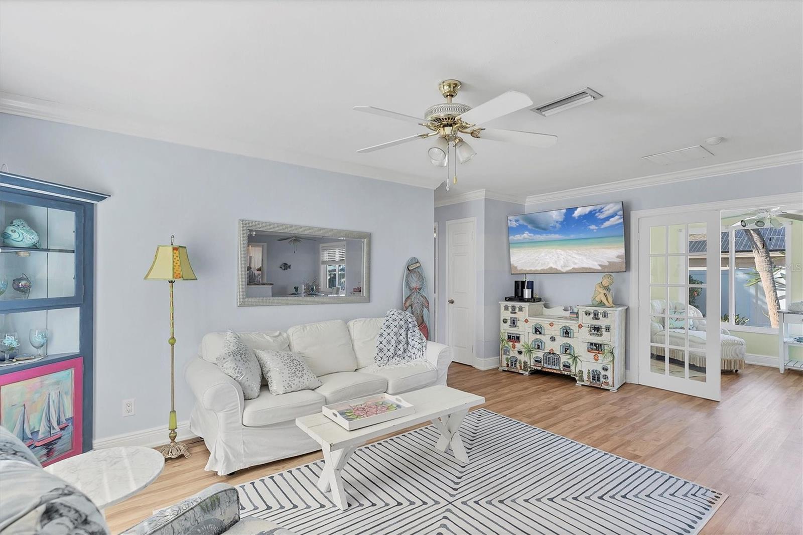 SOUTH VENICE - Residential