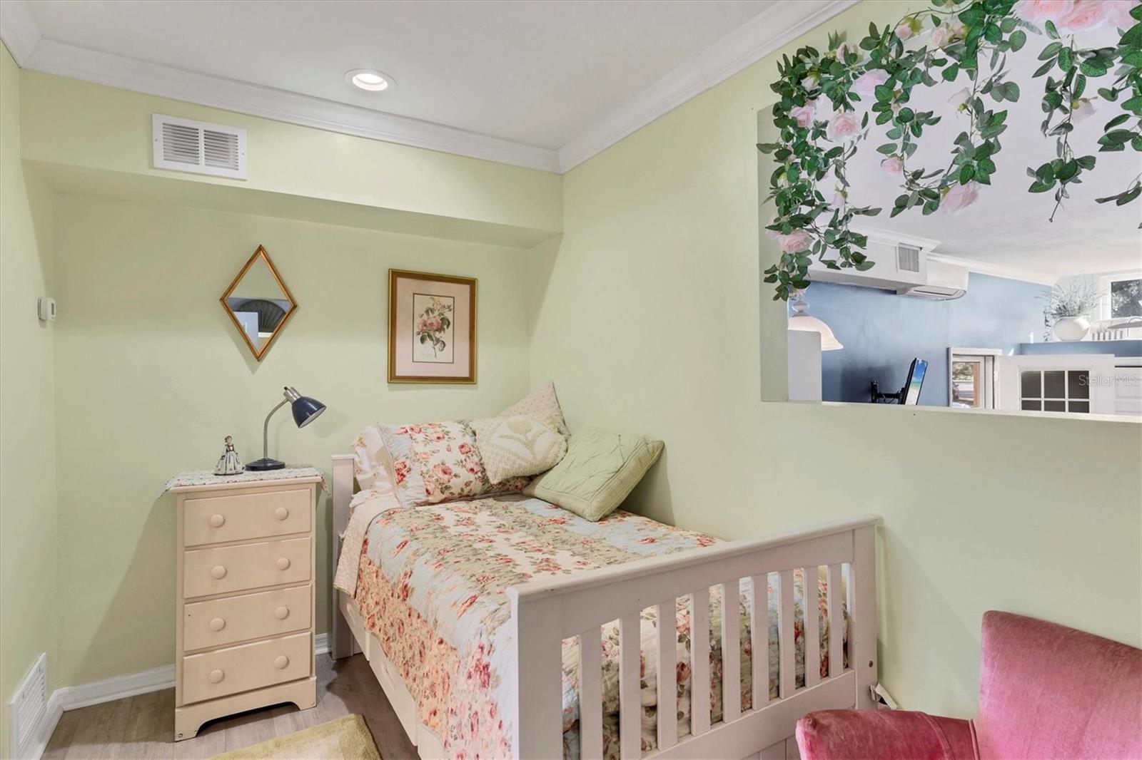 SOUTH VENICE - Residential