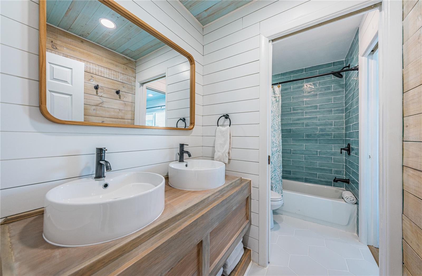 HARBOR SHORES 2ND ADD - Residential Lease