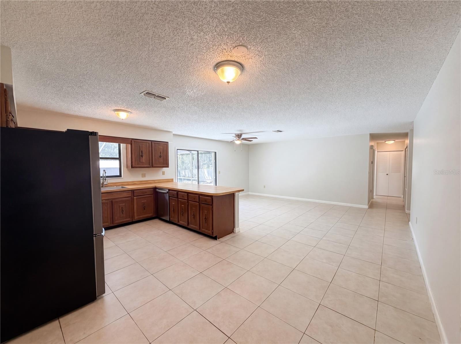 SILVER SPGS SHORES 04 - Residential