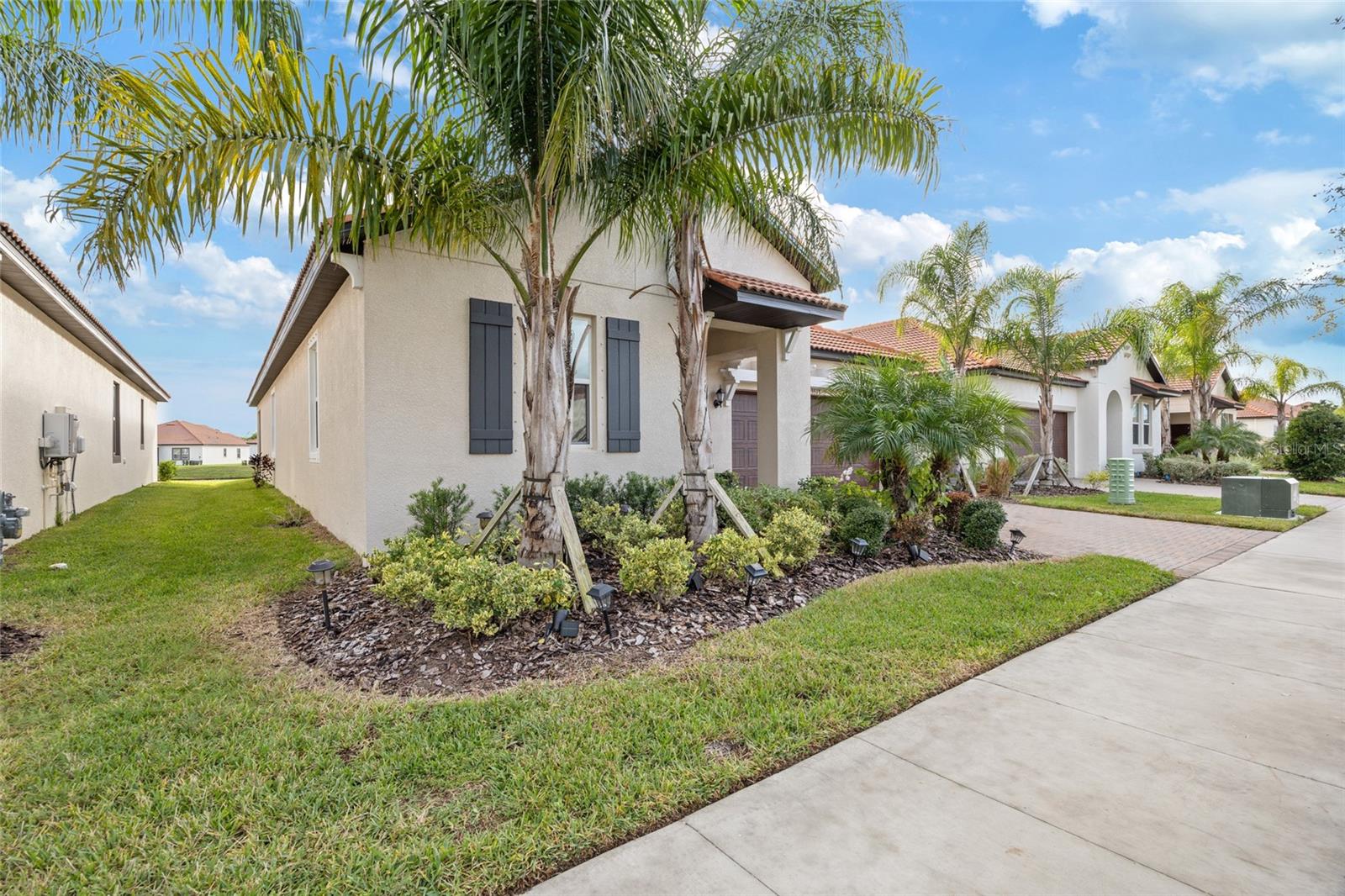 5513 LITTLE PATH DRIVE