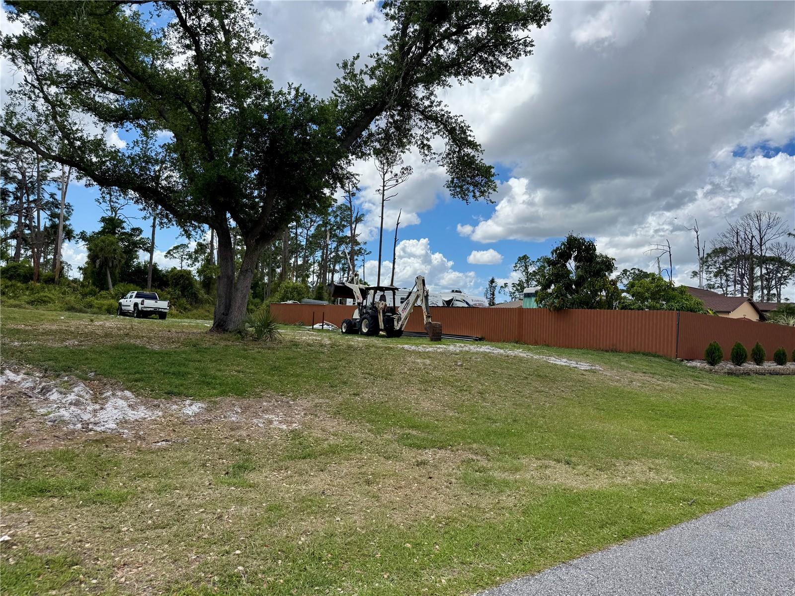 PORT CHARLOTTE SUB 52 - Land