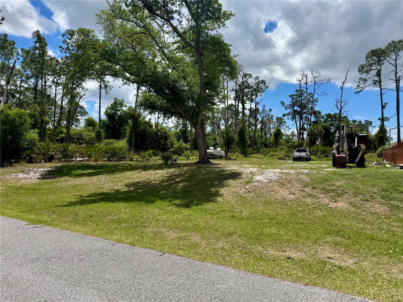 PORT CHARLOTTE SUB 52 - Land