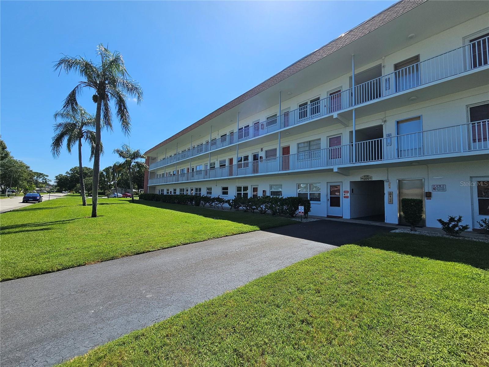 Welcome to this beautifully updated 2-bedroom, 1-bathroom condo in the desirable Tyrone Garden Apts Condo community of St. Petersburg with a Washer and Dryer hookup in the unit. Perfect for first-time buyers or downsizers, this home combines comfort, convenience, and value.
Step inside to a bright, open living space filled with natural light. The kitchen features brand-new appliances, ample cabinet space, and a cozy dining area — perfect for everyday living or entertaining. Both bedrooms are generously sized with plenty of closet space, and the full bathroom has a clean, modern feel.
Enjoy peace of mind with major updates already done for you, including a new A/C unit, water heater, and appliances — truly move-in ready!
A highlight of this condo is the spacious enclosed porch, ideal for relaxing, entertaining, or creating a sunroom or hobby space. Well-maintained community offers low HOA fees.
Located just minutes from Tyrone Square Mall, world-famous Gulf beaches, Downtown St. Pete, dining, shopping, and parks, this condo offers easy access to everything while providing a peaceful retreat.
Whether you’re looking for a primary residence or vacation getaway, this updated condo is a must-see!
Schedule your private showing today!