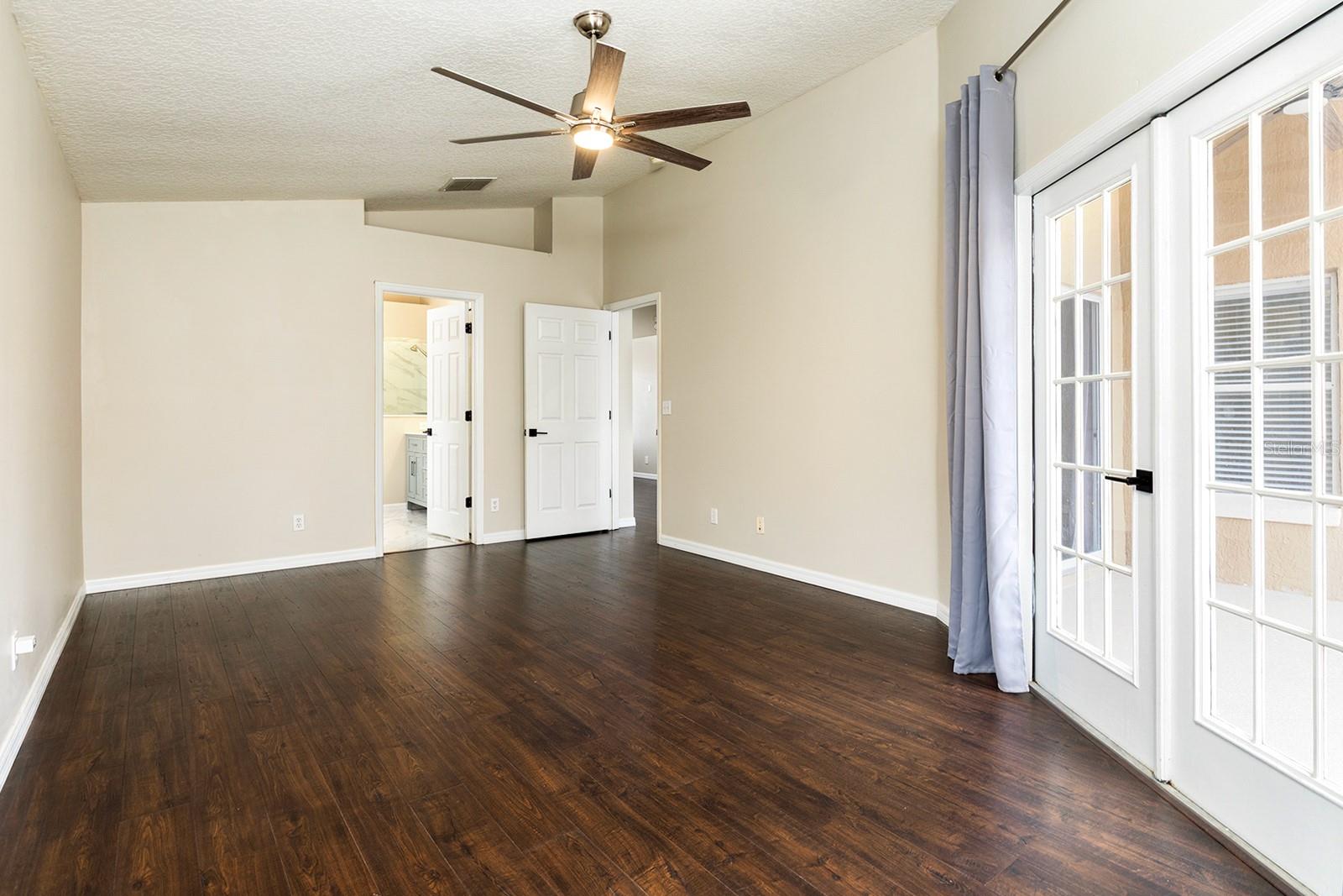 STONEYBROOK - Residential