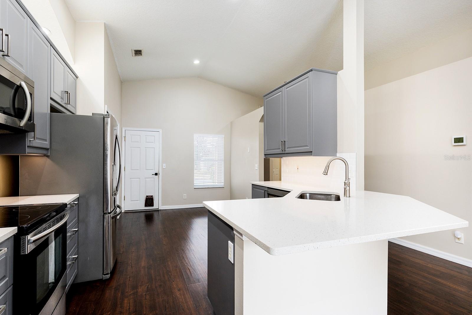 STONEYBROOK - Residential