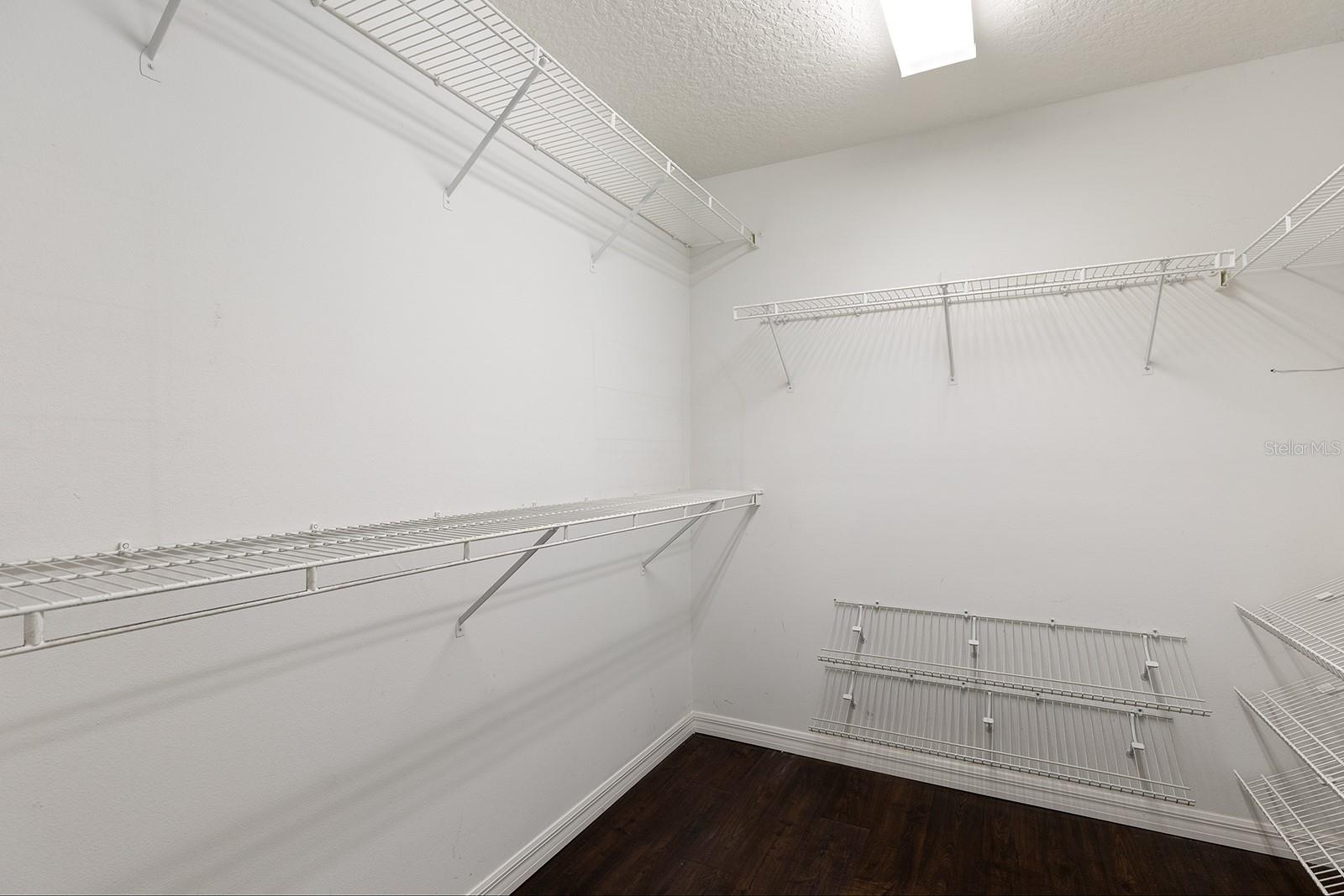 STONEYBROOK - Residential