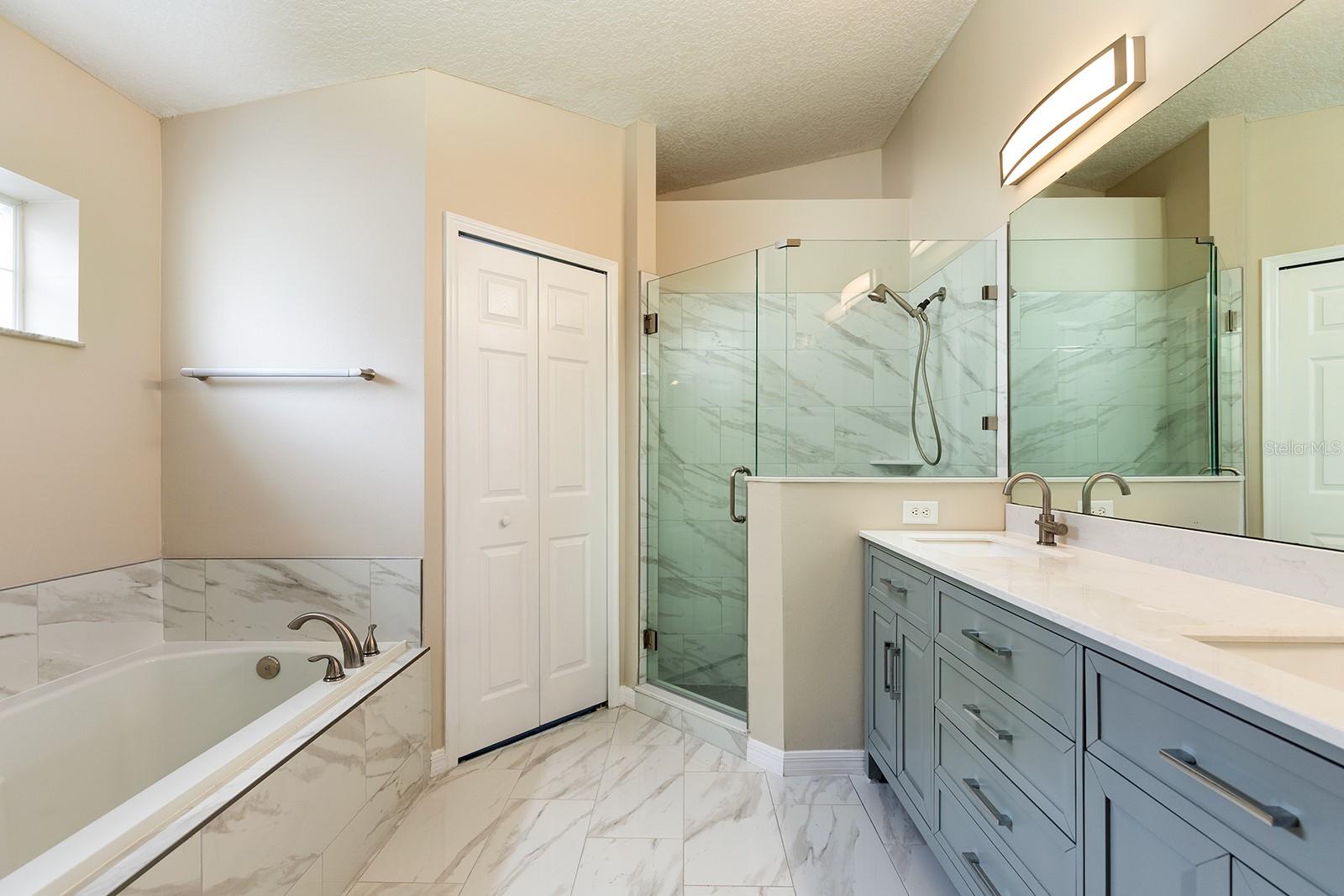 STONEYBROOK - Residential