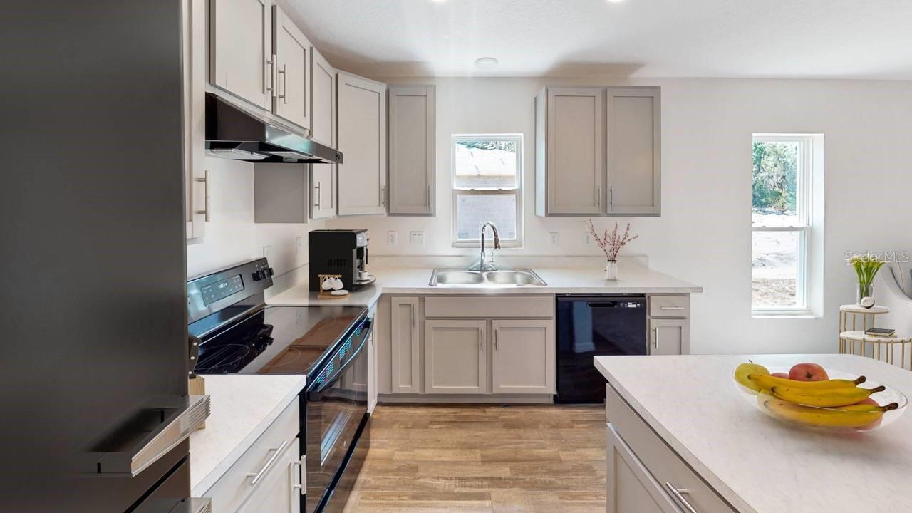 2140 HIBISCUS PLACE