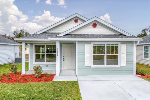 1282 COTTAGE CIRCLE TAVARES FL 32778