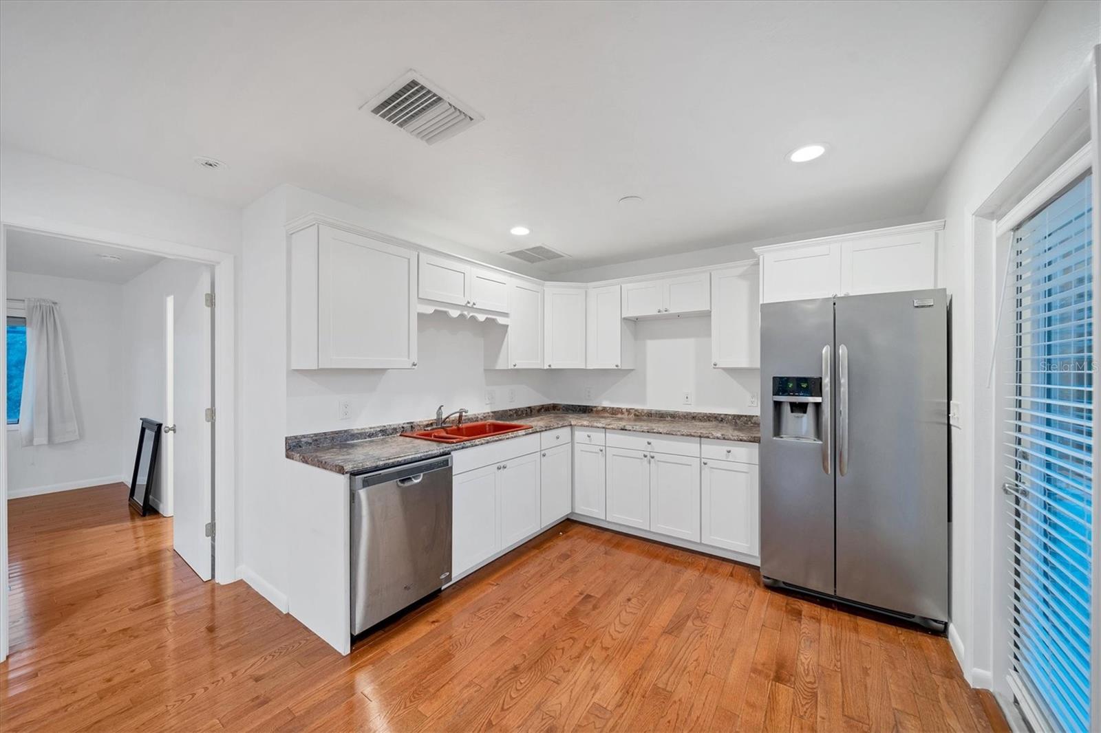 SOUTH VENEZIA PARK - Residential Lease