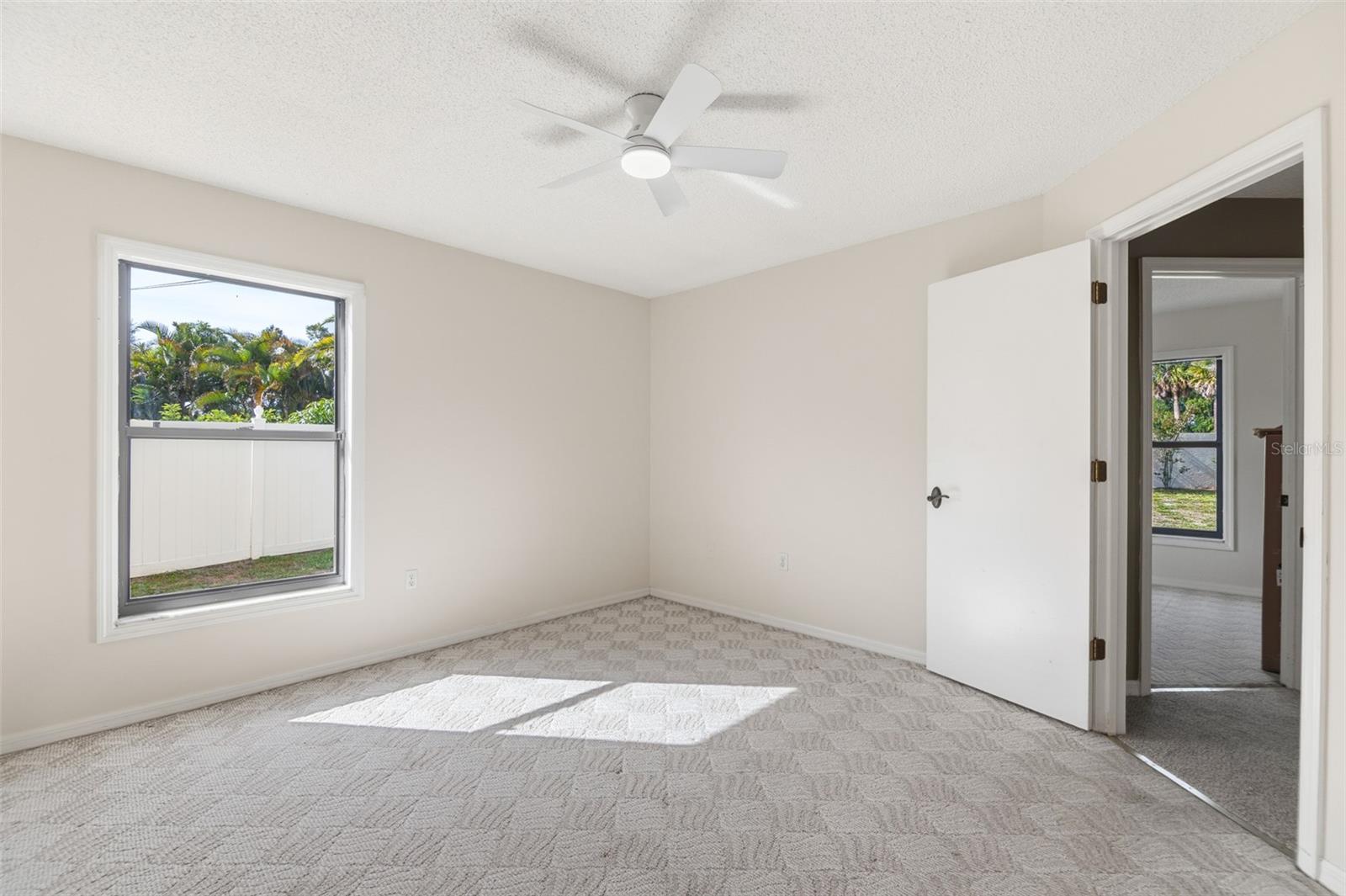 PALM WEST - Residential