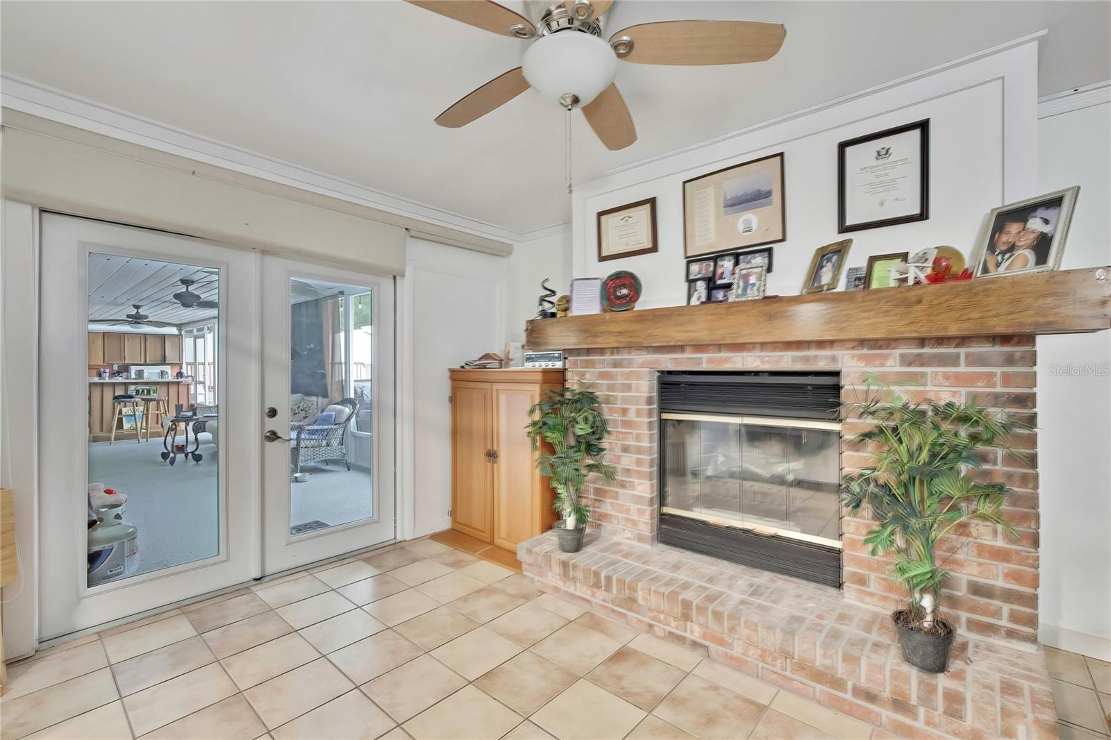 SPRING HILL - Residential