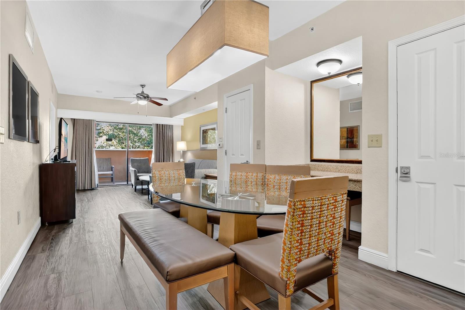 FLORIDAYS ORLANDO RESORT CONDO PH 1 - Residential