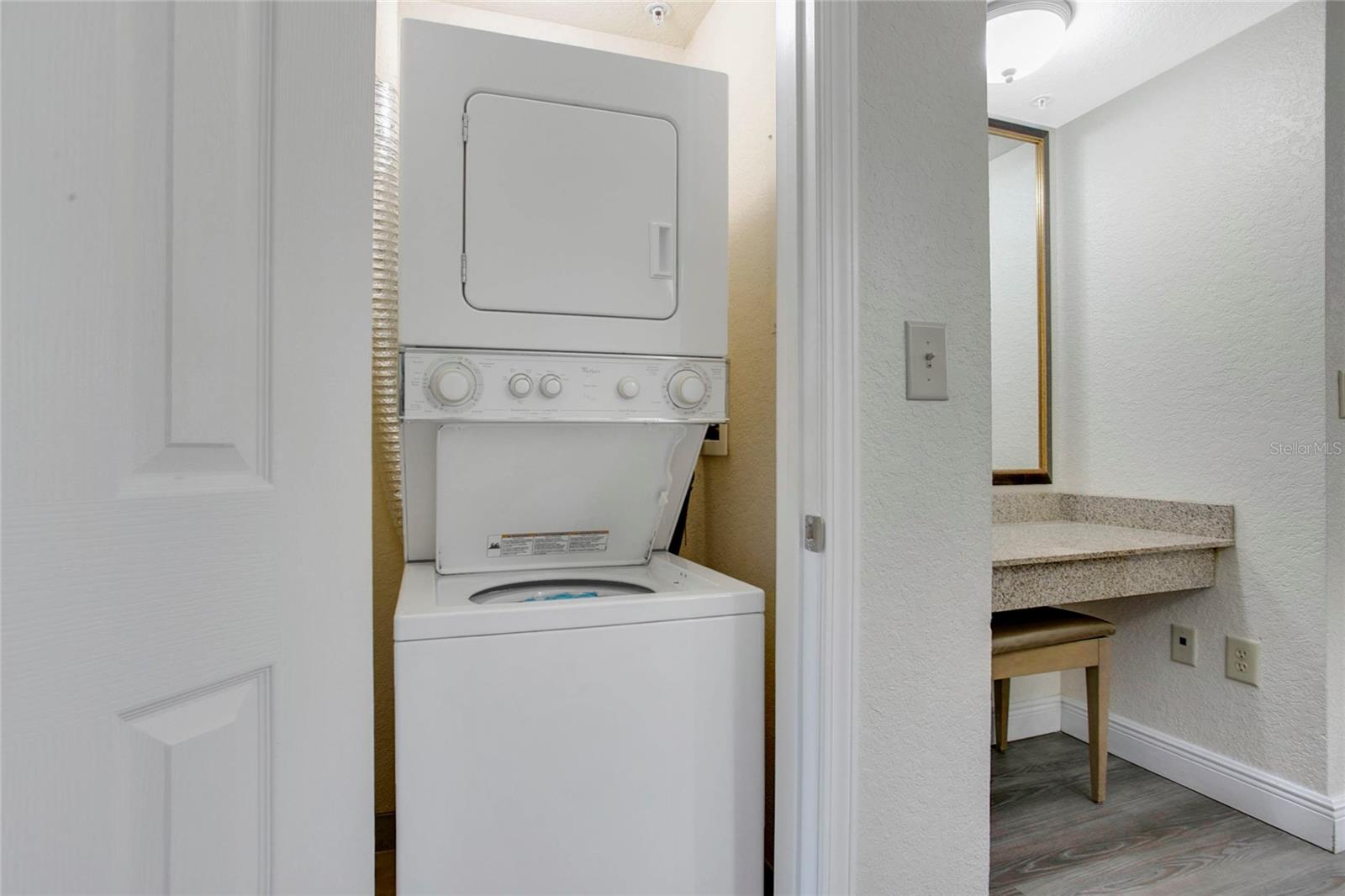 FLORIDAYS ORLANDO RESORT CONDO PH 1 - Residential