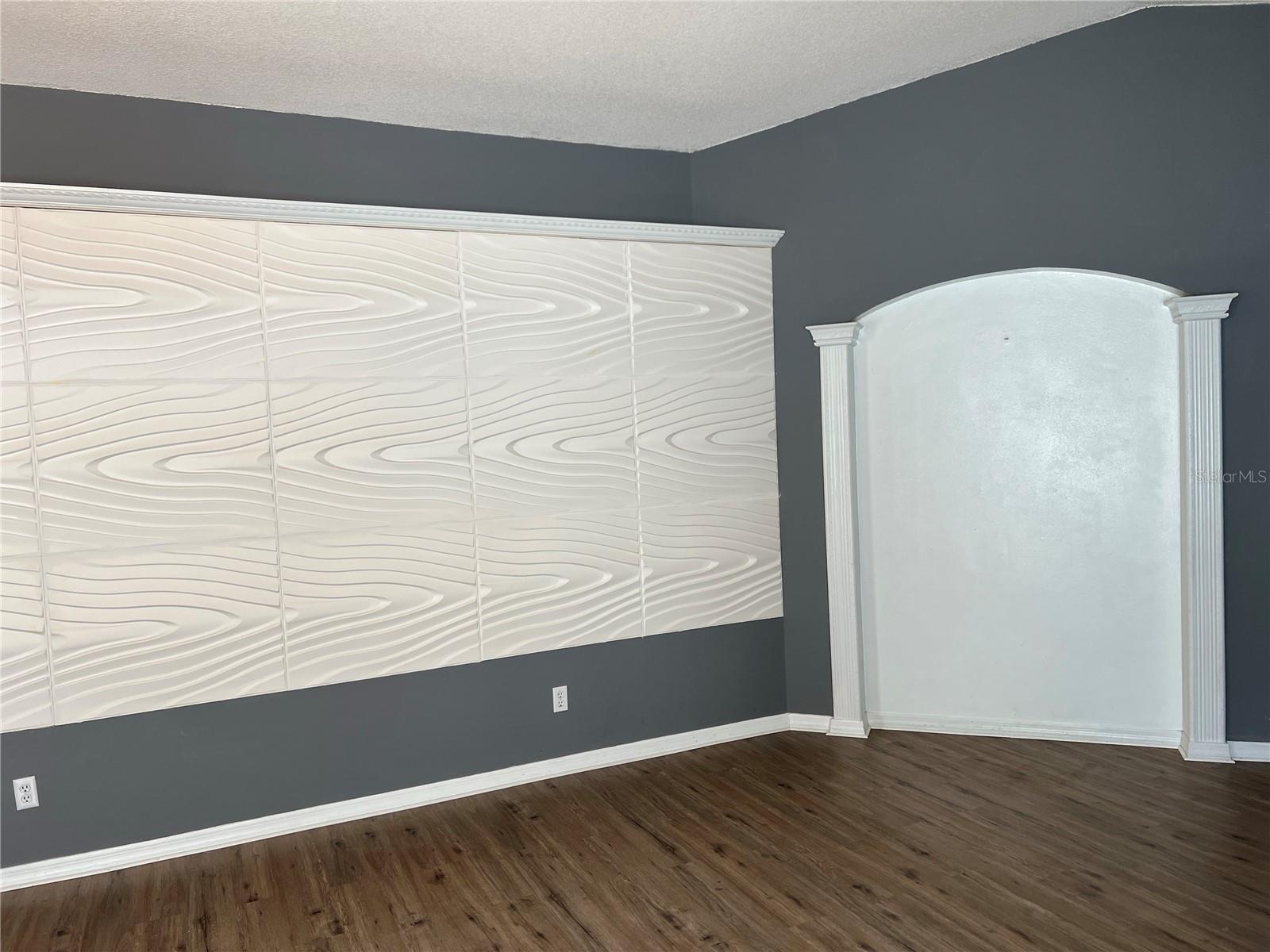 VALENCIA WOODS FIRST ADD - Residential