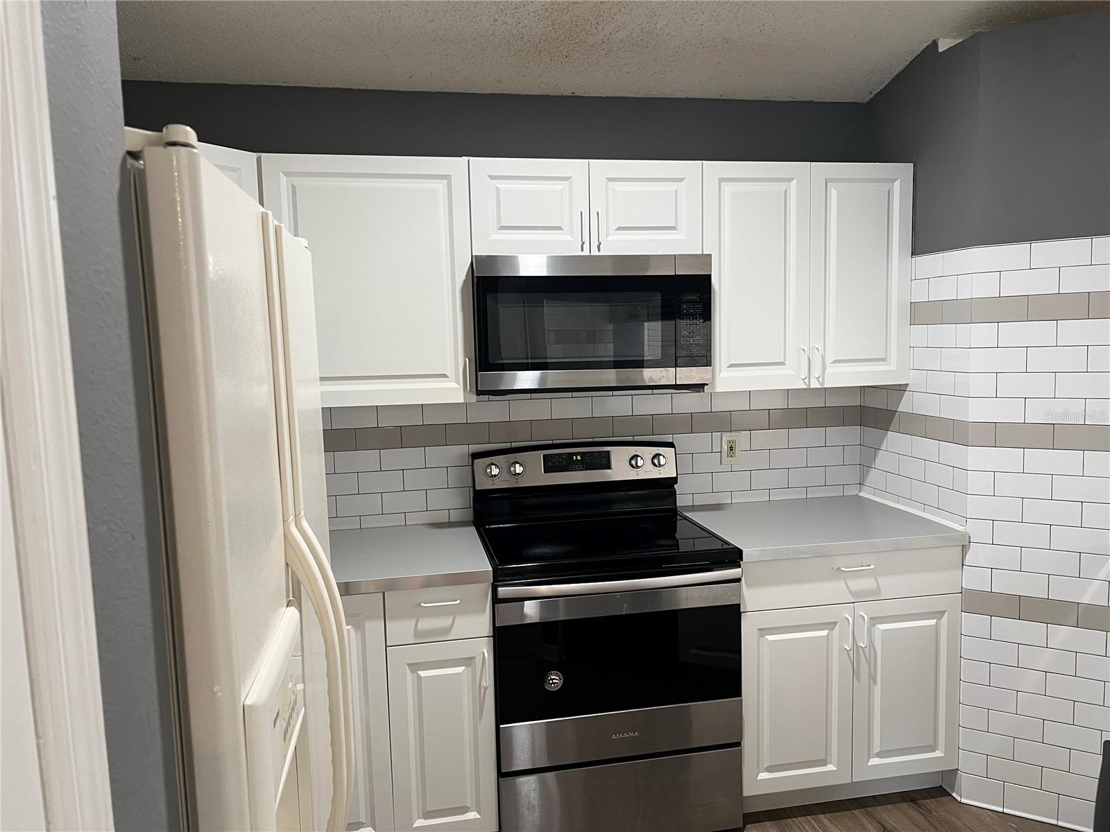 VALENCIA WOODS FIRST ADD - Residential