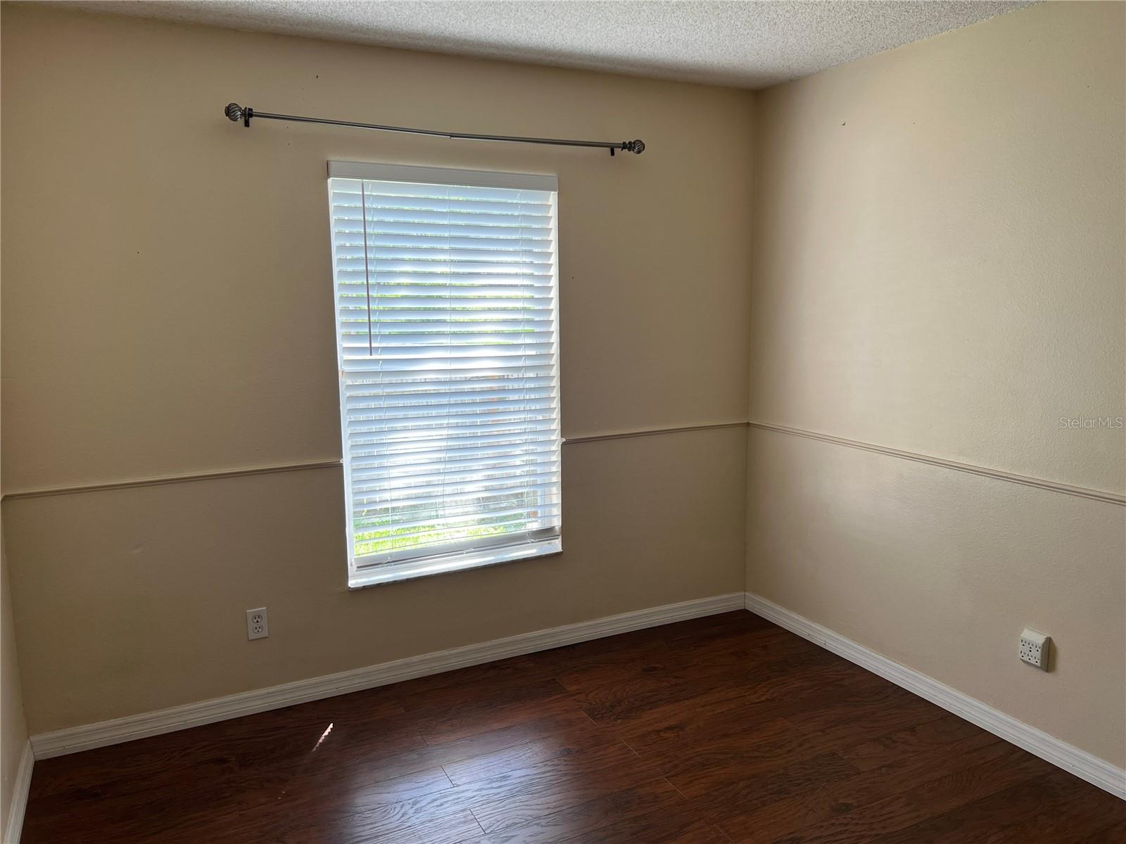 VALENCIA WOODS FIRST ADD - Residential
