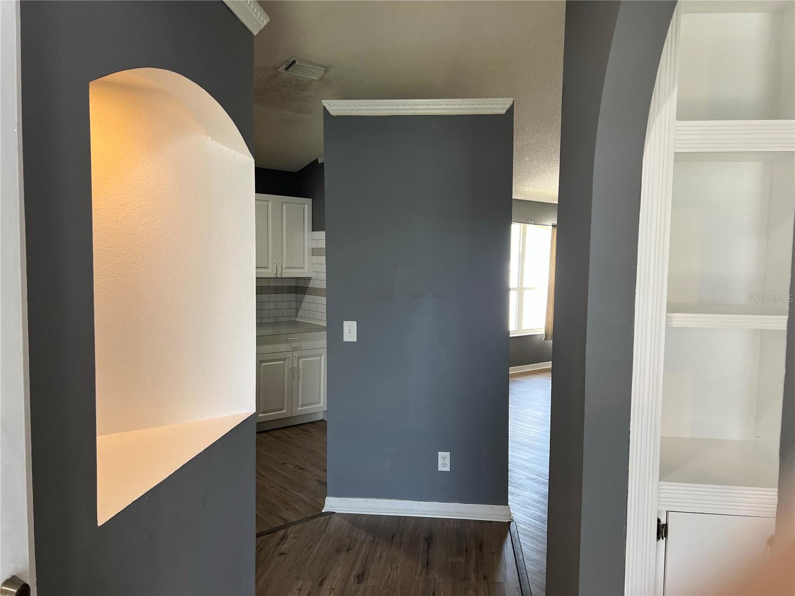 VALENCIA WOODS FIRST ADD - Residential
