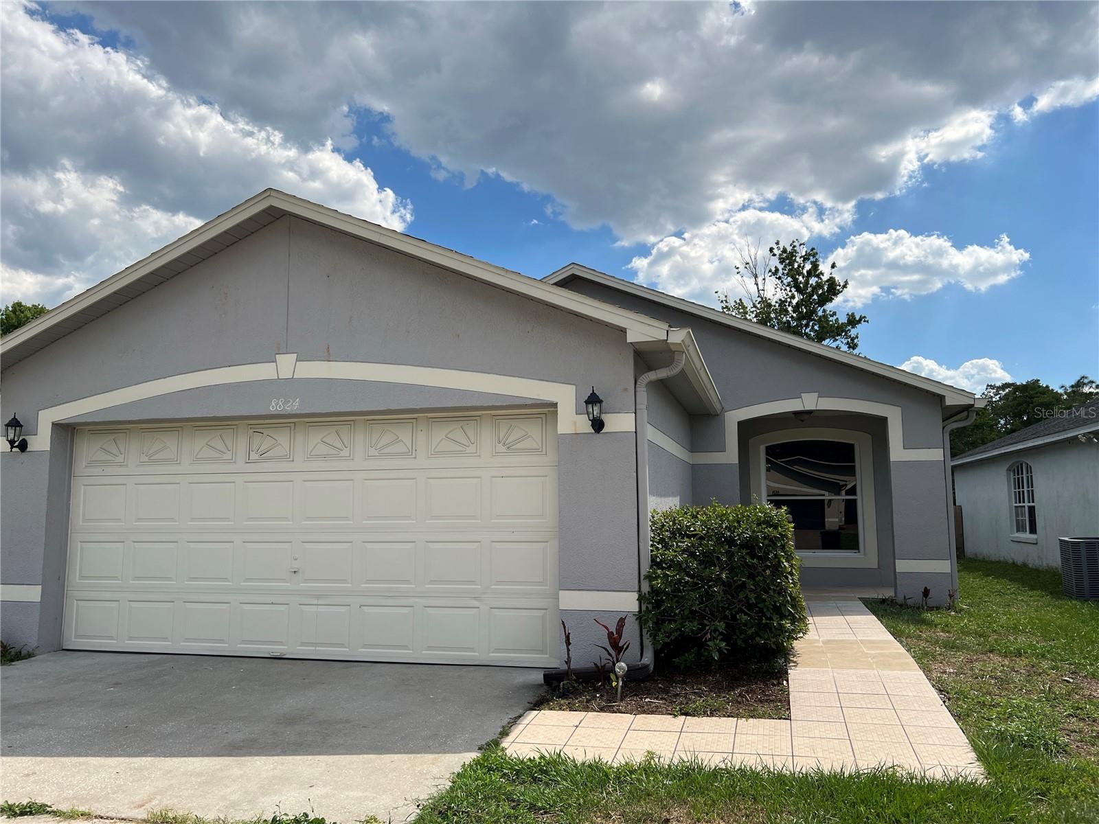 VALENCIA WOODS FIRST ADD - Residential