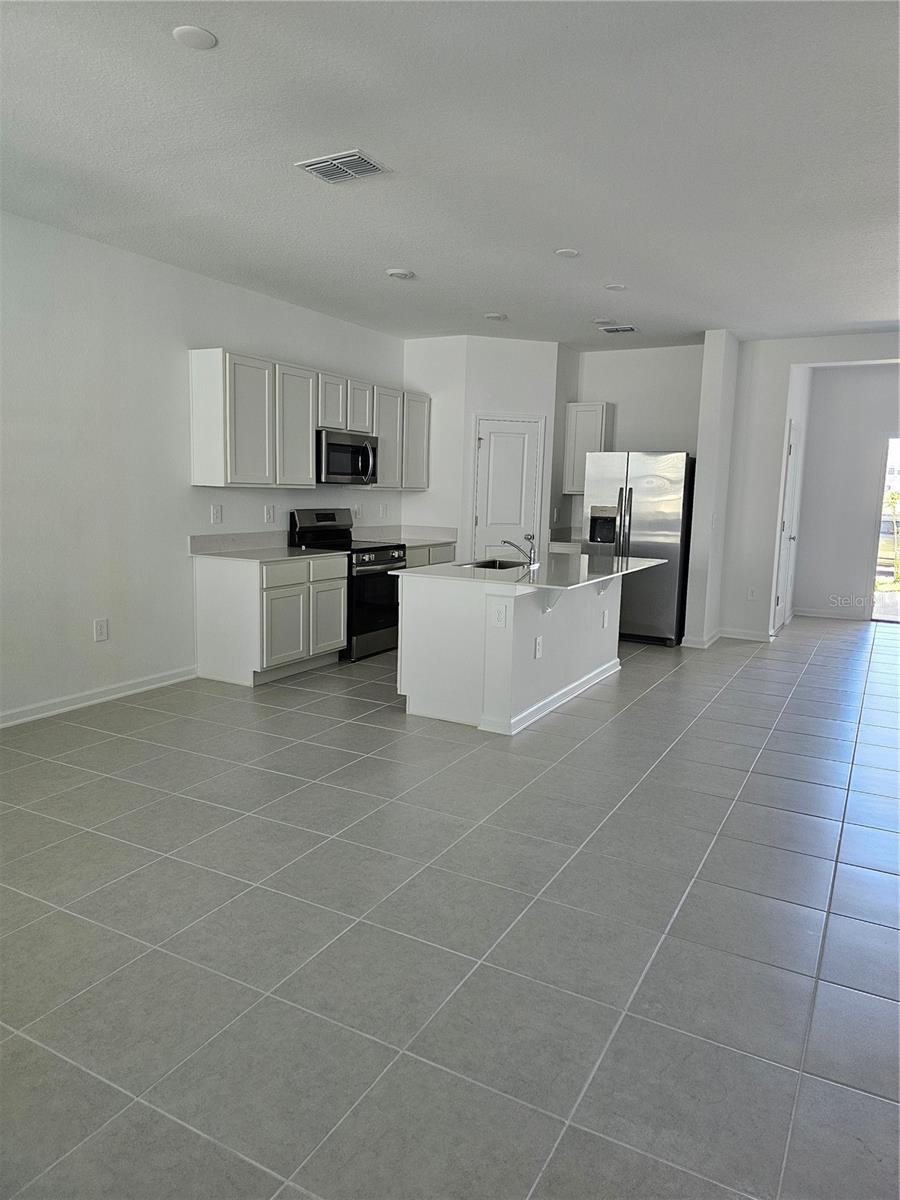 BRENTWOODS TOWNHOMES PHASES 4&5 - Residential Lease