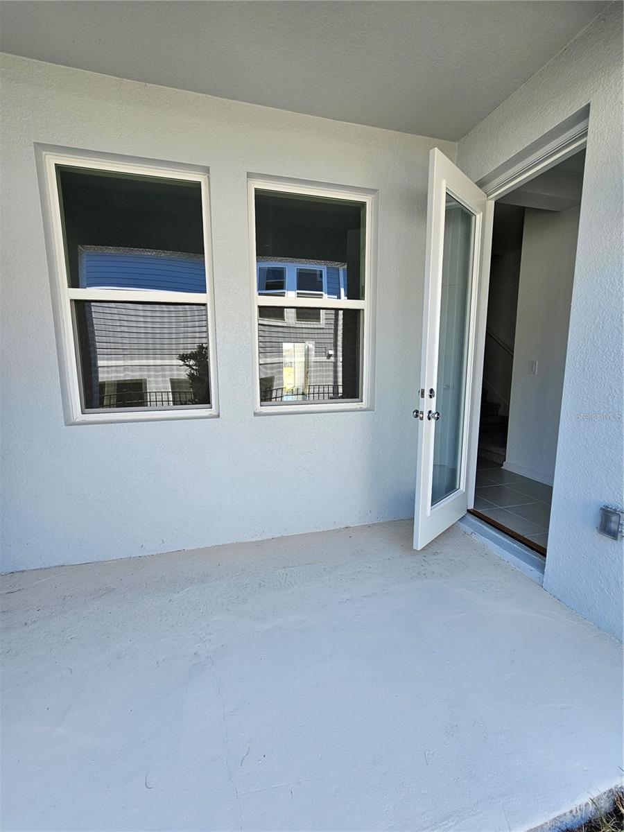 BRENTWOODS TOWNHOMES PHASES 4&5 - Residential Lease