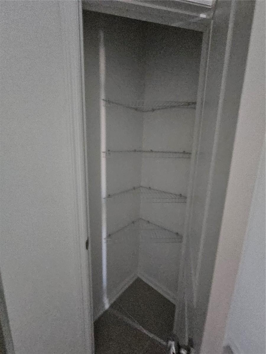 BRENTWOODS TOWNHOMES PHASES 4&5 - Residential Lease