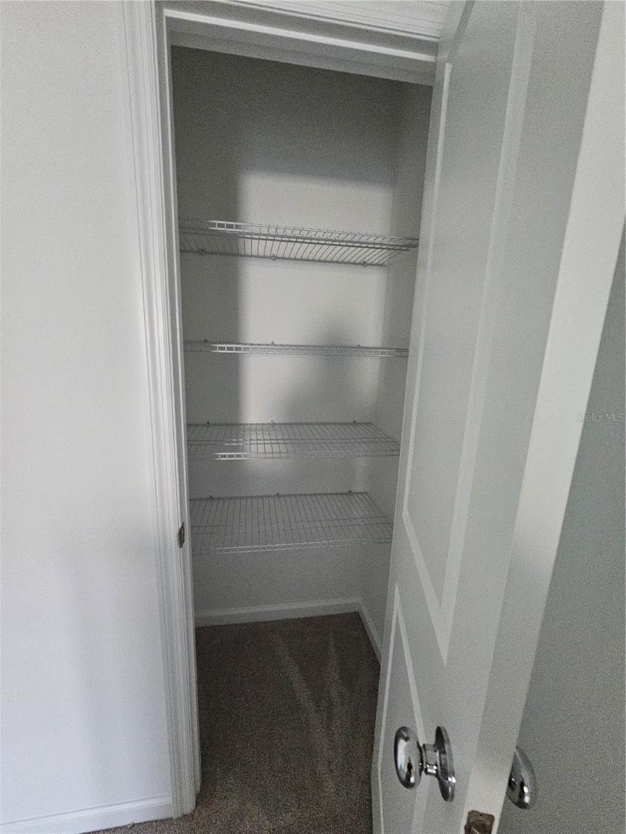 BRENTWOODS TOWNHOMES PHASES 4&5 - Residential Lease