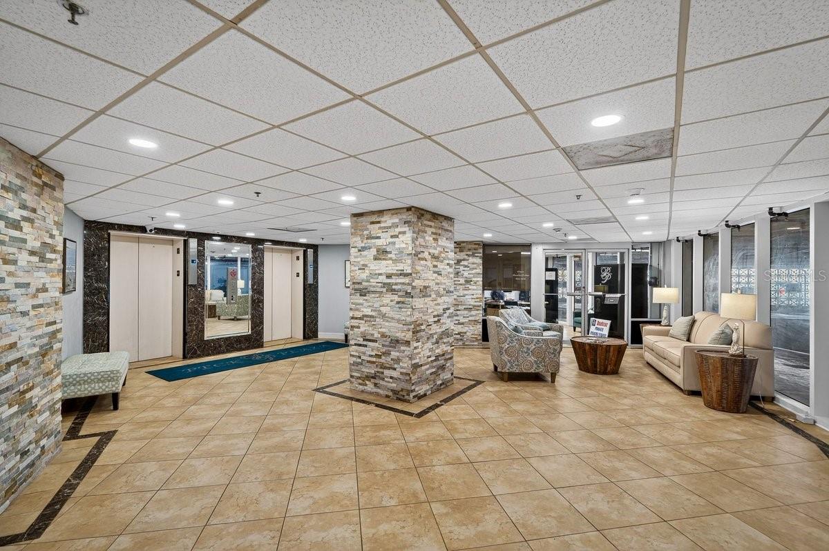 PECK PLAZA - Residential