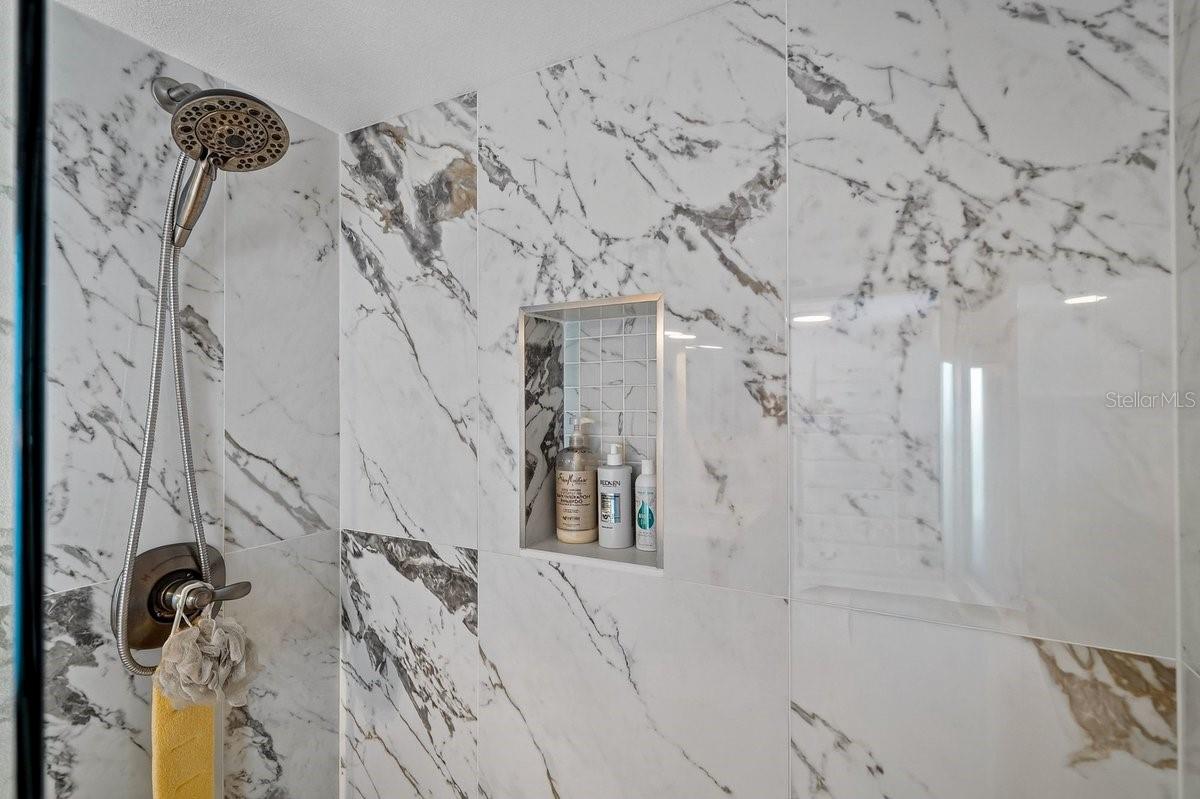 PECK PLAZA - Residential