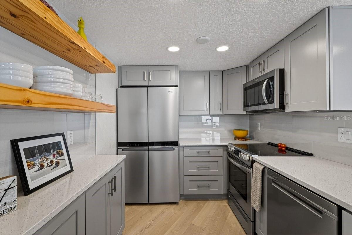 PECK PLAZA - Residential